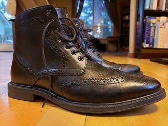 Men's size 9.5 size 10 Dress Boots Wingtips Black