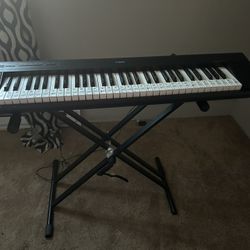 Yamaha PIAGERRO W / Stand
