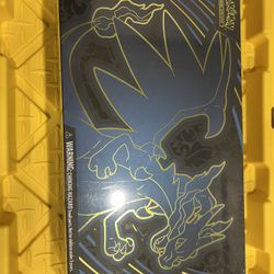 Pokemon Charizard EX Ultra Premium Collection 