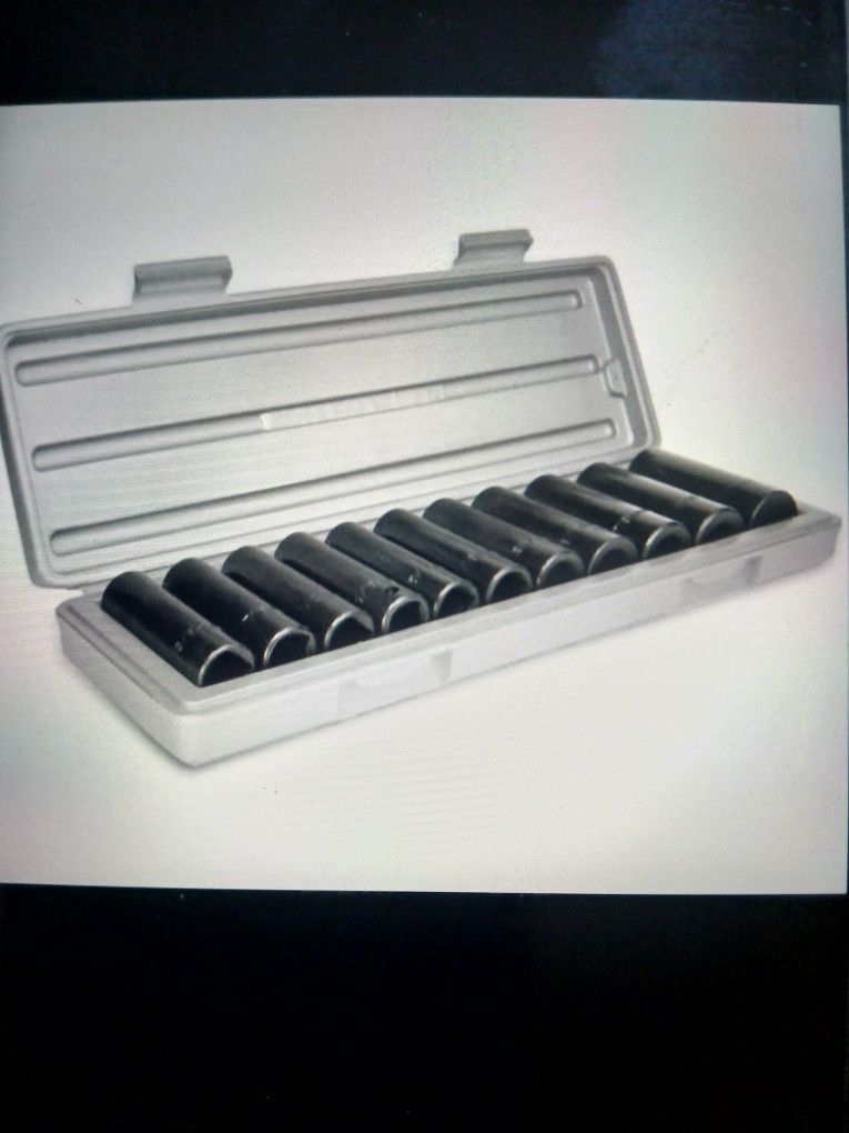 11piece 1/2 In Drive Deep.  Socket  Set 3/8 In .  