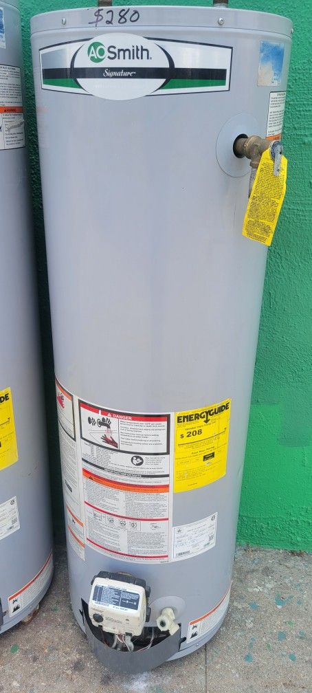 AO Smith Water Heater, 40 Gallon
