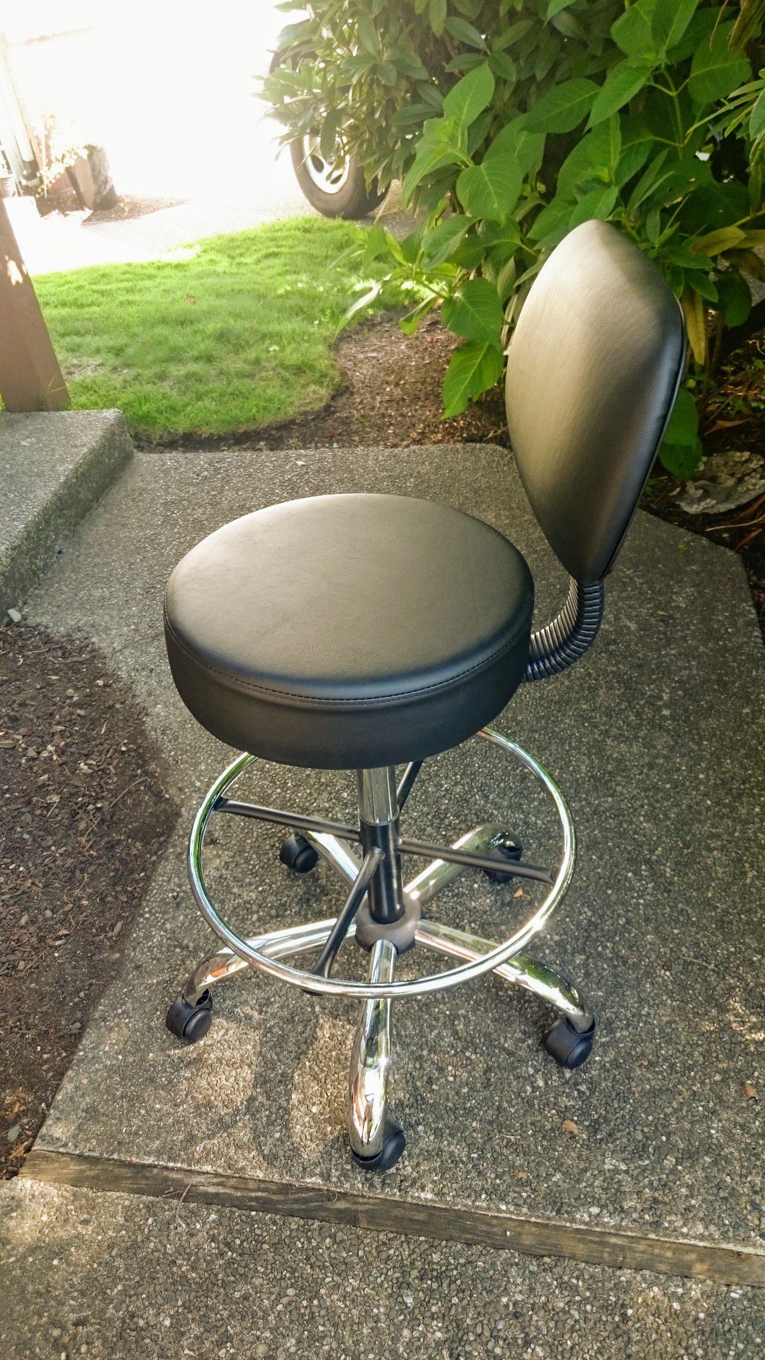 Swivel stool desk chair - pick up only trade for a full bottle of Lysol or generic Lysol