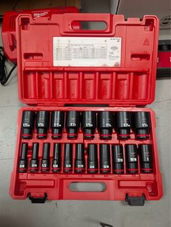 Milwaukee SHOCKWAVE 1/2 in. Drive SAE 6-Point Impact Socket Set (19-Piece) – New