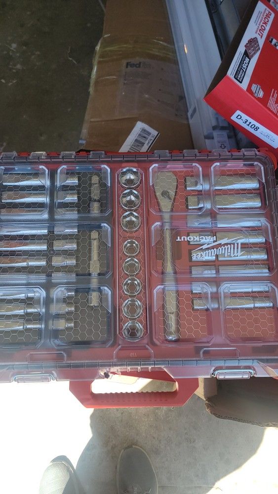1/2 in. Drive SAE/Metric Ratchet and Socket Mechanics Tool Set with PACKOUT Case (47-Piece)