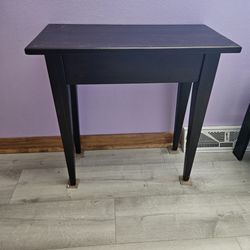 Small Table/Stand