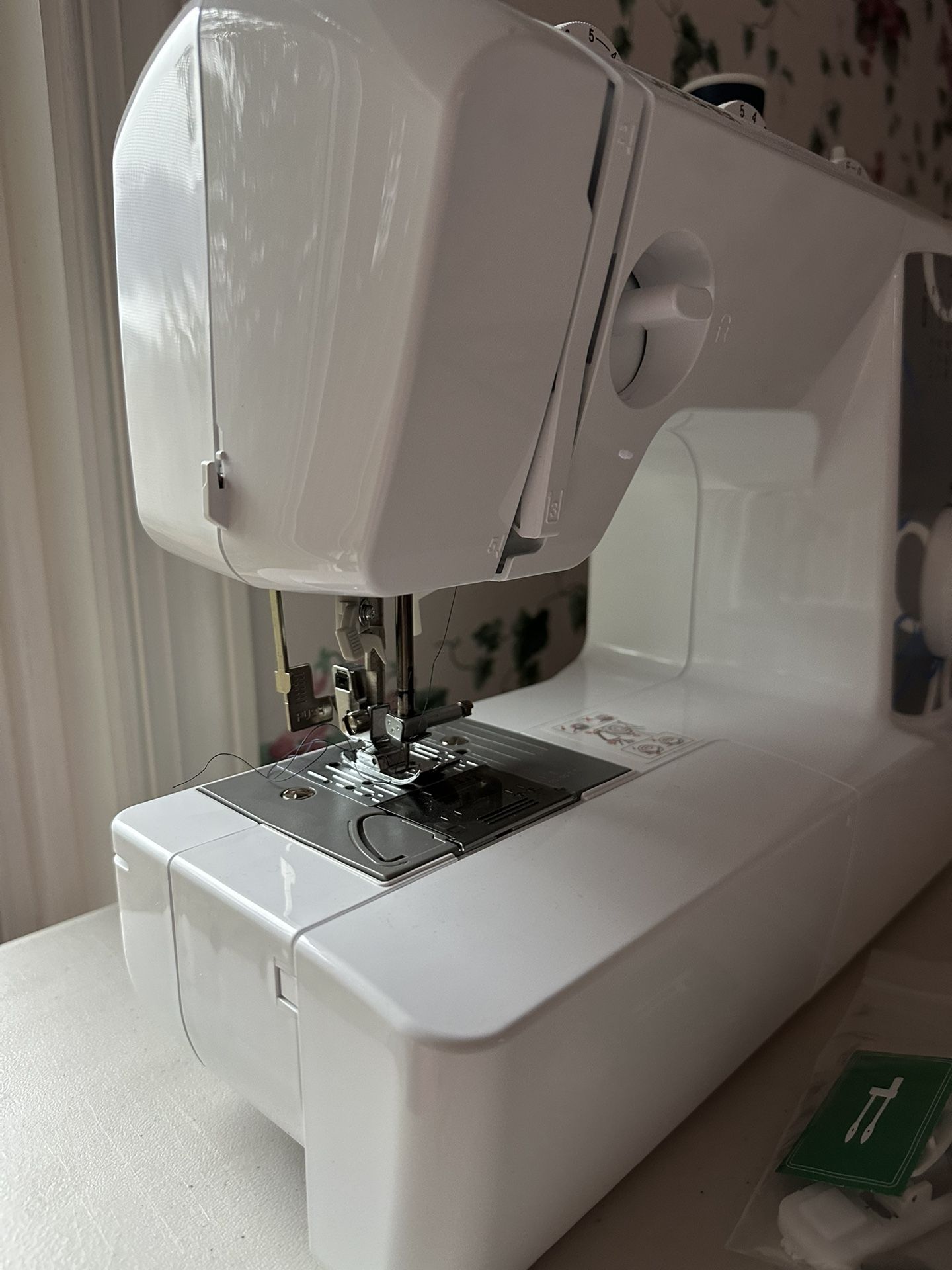 Brother XM3700 Sewing Machine for Sale in Seattle, WA OfferUp