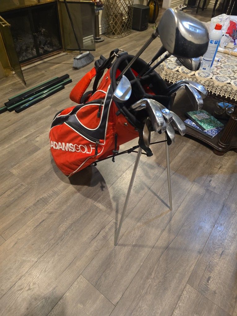 GOLF CLUBS WITH STANDBAG (12 CLUBS SET)