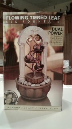 Flowing tiered leaf LED Fountain