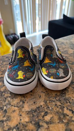 Size 3.0c toddler shoes