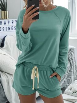 Cozy Mint Women's Pajama Set - Long Sleeve Top & Shorts