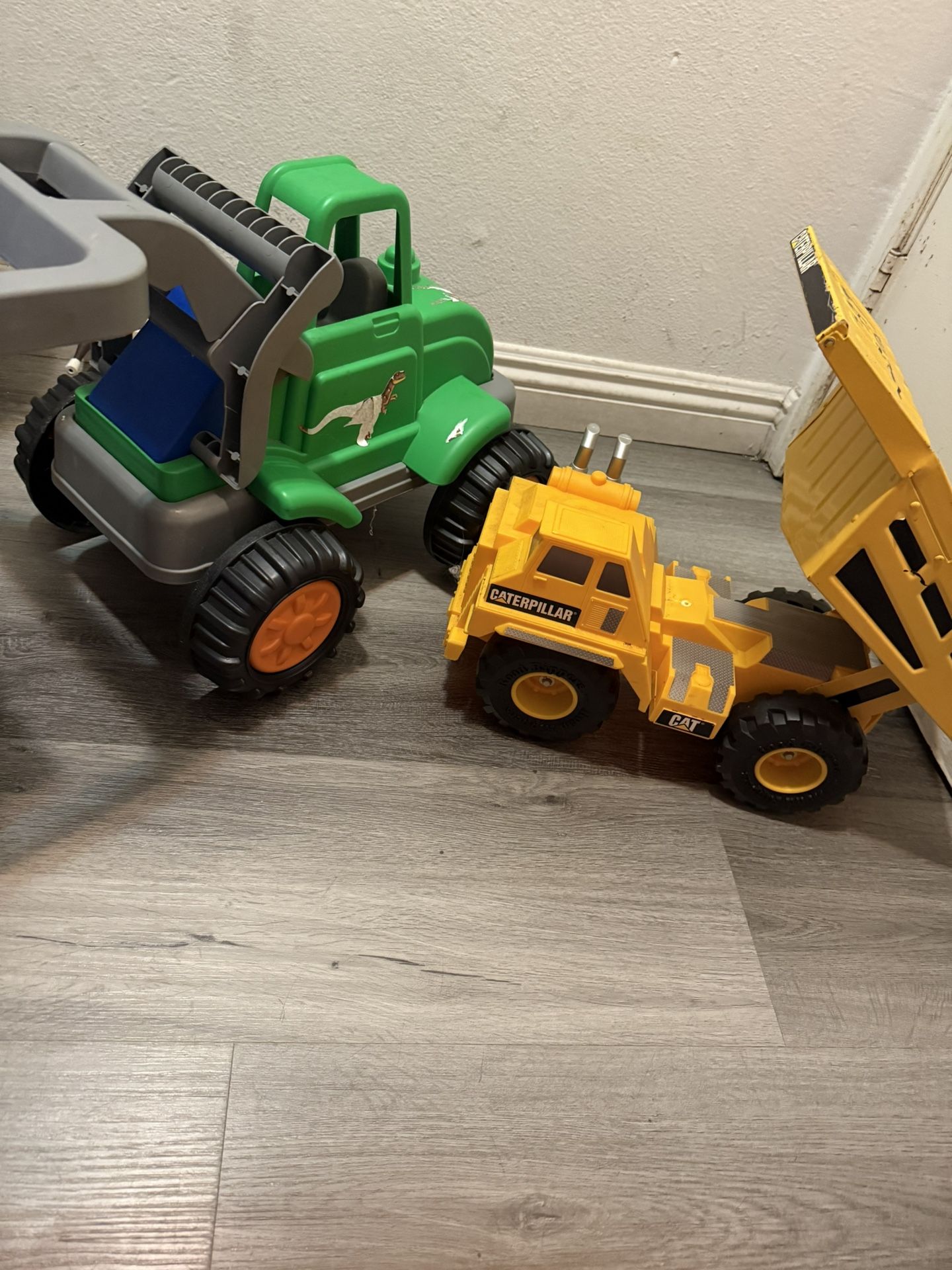 Cat Truck