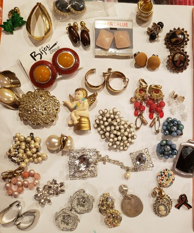 Vintage Costume Clip-on Earrings/jewelry