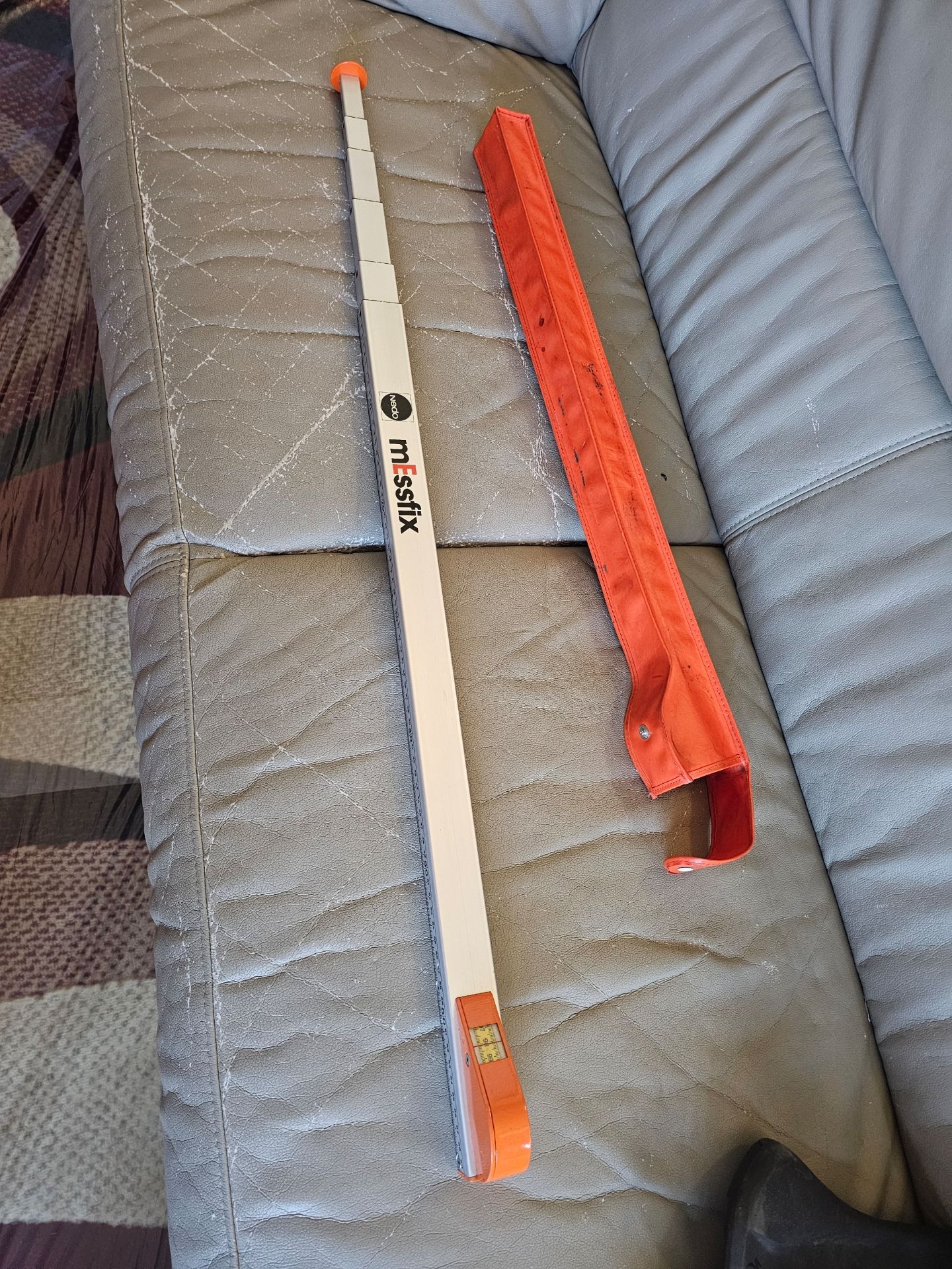 Nedo Measure-Fix Telescopic Measuring Rod.