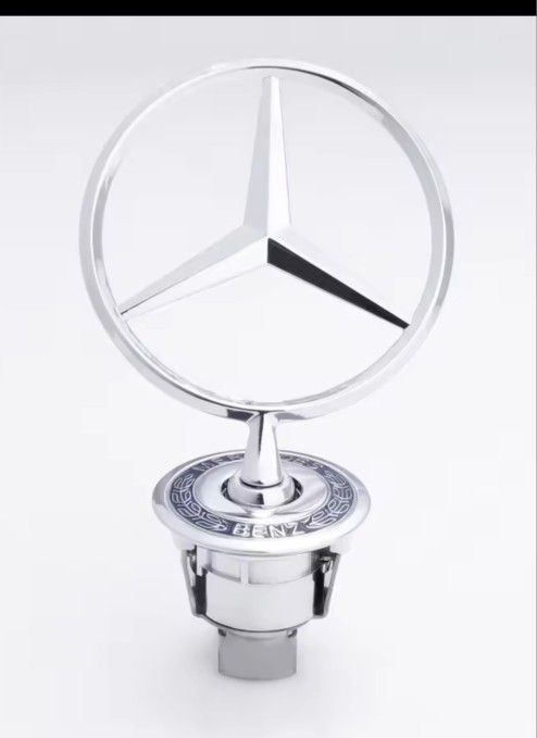 Mercedes Benz Hood  Ornament Sold Separately 