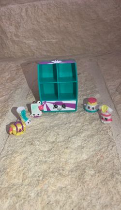 Shopkins dresser set