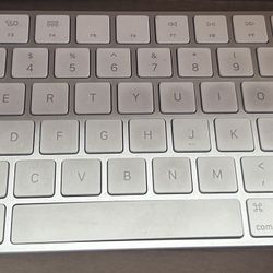 Apple Wireless Keyboard