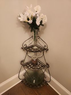 Corner folding shelf