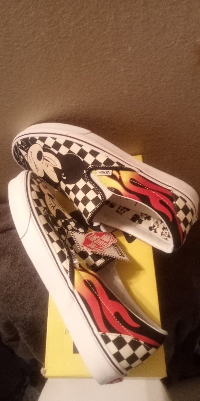 Vans Slip On Mickey & Minnie Edition