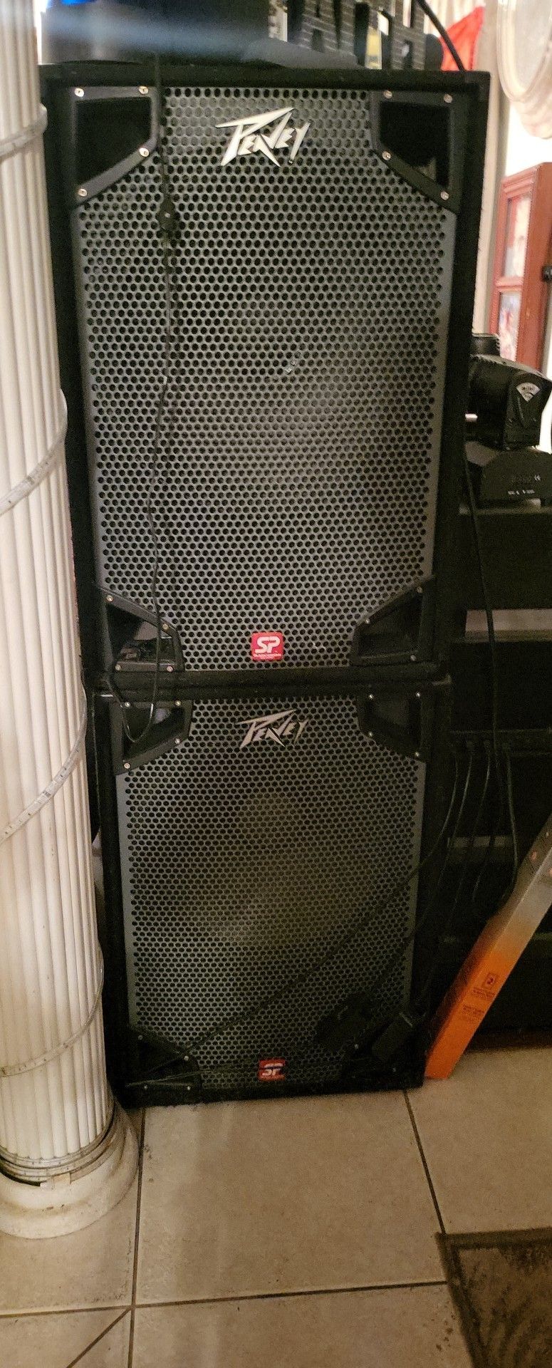 Peavey Subs and Amp