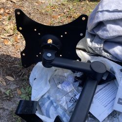 T.V. Wall Ending Arm