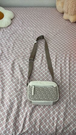 DKNY Women’s Crossbody Camera Bag