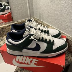 Nike Dunk Low’s Navyblue/White/Marine Minuit