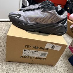 Yeezy 700