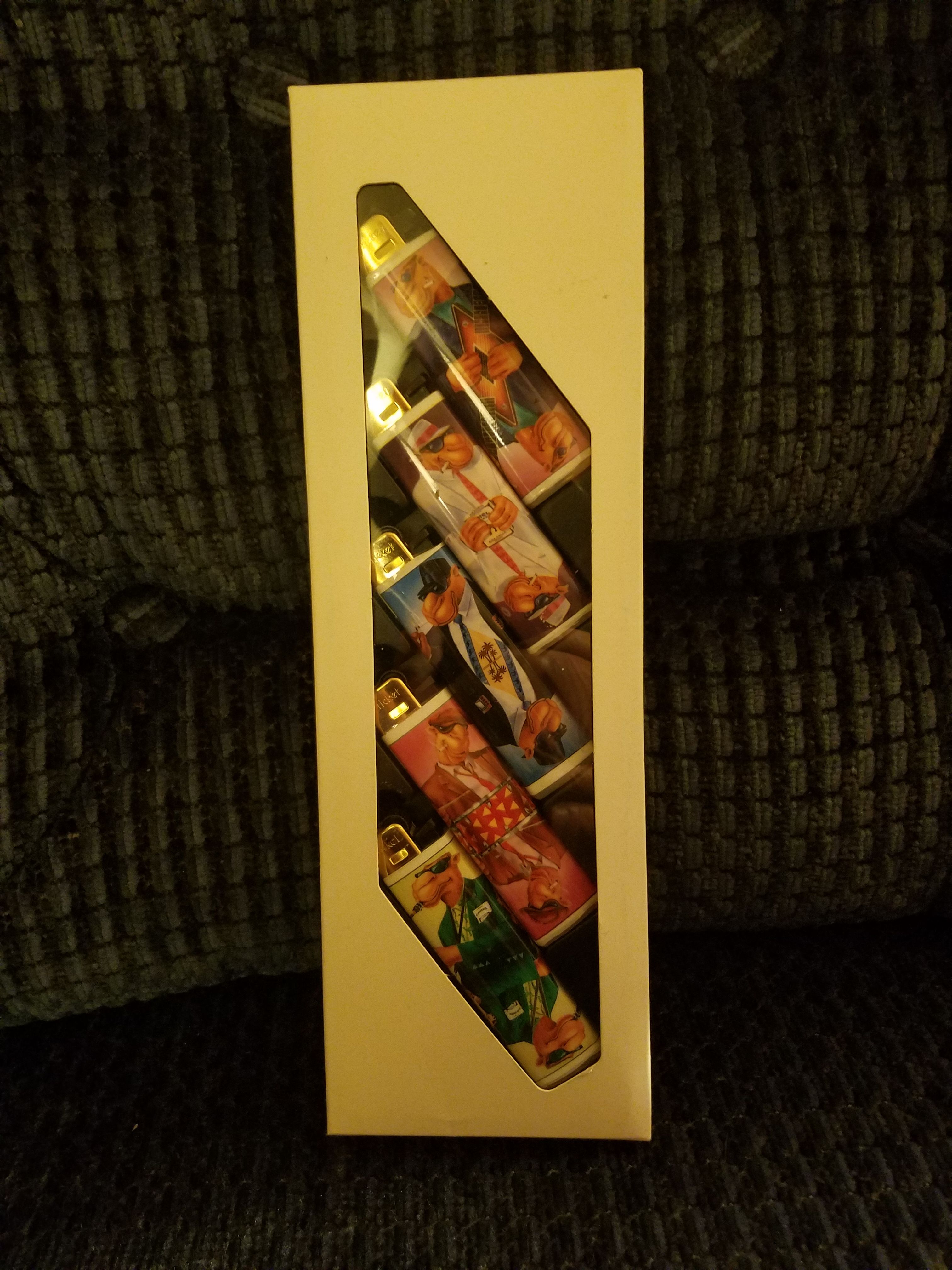 5 Joe Camel lighters