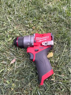 Milwaukee m12 Fuel hammer drill