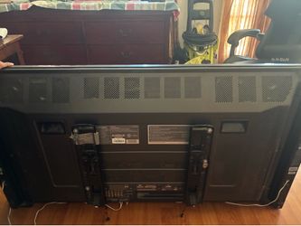 60’ inch pioneer TV