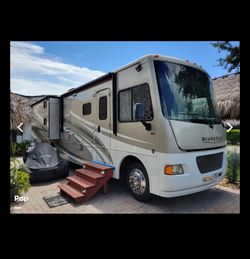 2014 Vista Winnebago RV