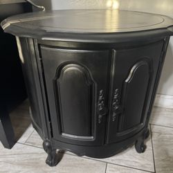 Round end Table (with Cabinet)