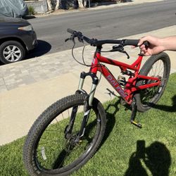 Raleigh Kodiak 2 Mountain Bike