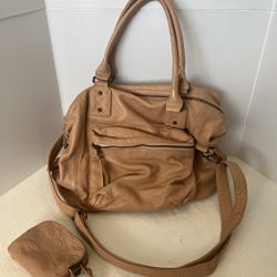 Wanderers Travel Co. The Ravello handbag in blush full-grain leather