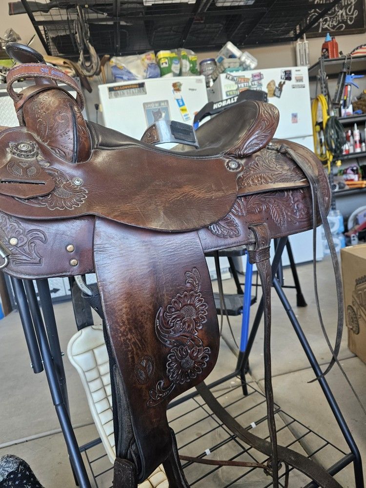 Circle Y Trail Saddle 16in