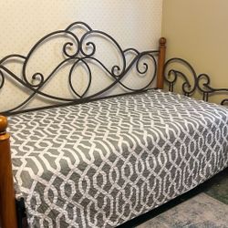 Trundle Day Bed 