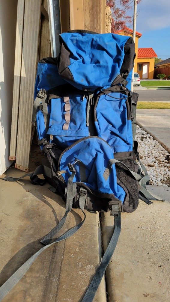 Everest Hiking Backpack