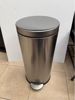 Simple Human Stainless steel 8 Gallon Kitchen Step Trash Can
