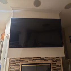 75" Samsung TV
