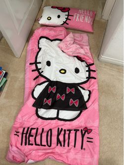 Kids’ Hello Kitty Slumber Bag