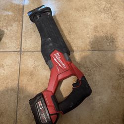 Milwaukee Sawzall M18 Fuel 