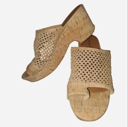 Baretraps woven wedges in natural cork -size 10