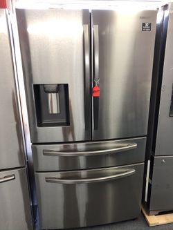 New scratch and dent Samsung 26 cu ft stainless steel French door fridge with bottom freezer. 1 year warranty