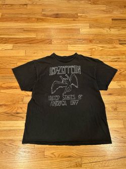 Black and white lettering Led Zeppelin United States of 1977 t shirt  Size xl