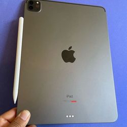 128GB Apple IPad Pro 11” 3rd Generation (2021 Model / M1 chip/ Liquid Retina / Face ID)  with pen, keyboard & Accesories (1TB $849)