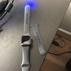 Apple Watch Series 4