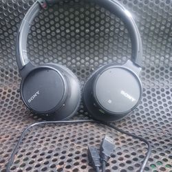 Sony Noise Canceling Headphones 🎧 