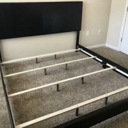 New Queen Bed Frame. NEW IN A 📦 MATTRESS NOT INCLUDED. SAME DAY DELIVERY 🚚