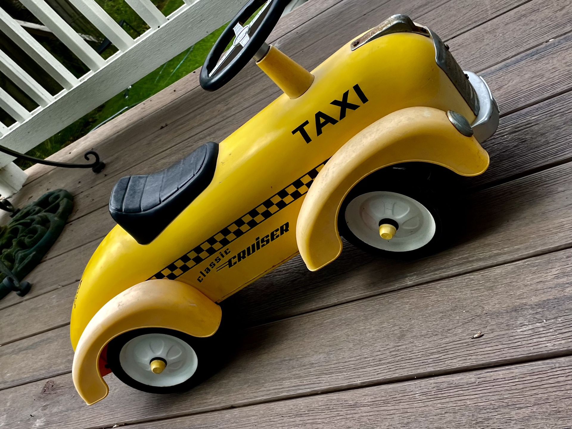 VINTAGE NY CITY TAXI CAB PEDAL CAR AND FIRE TRUCK