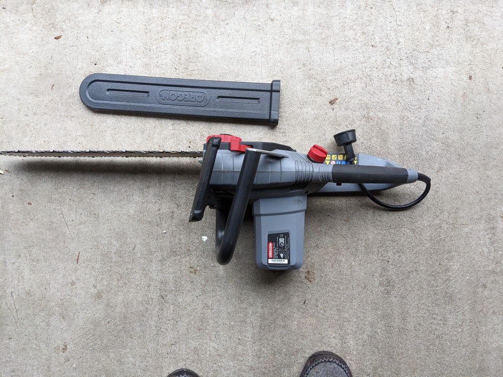 Oregon Chainsaw